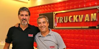Flavio Santilli e Alcides Braga da Truckvan. (Foto: Divulgação)
