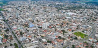 A cidade de Linhares (ES) é conhecida pela produção de móveis, mas também é próxima a belíssimas praias. (Foto: Divulgação Prefeitura de Linhares)