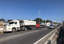 Caminhoneiros deixam Régis Bittencourt com chegada do Exército