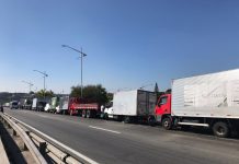 Caminhoneiros fazem 9º dia de manifestação