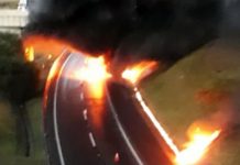 Caminhão carregado com frangos pega fogo no Anel Viário Magalhães Teixeira