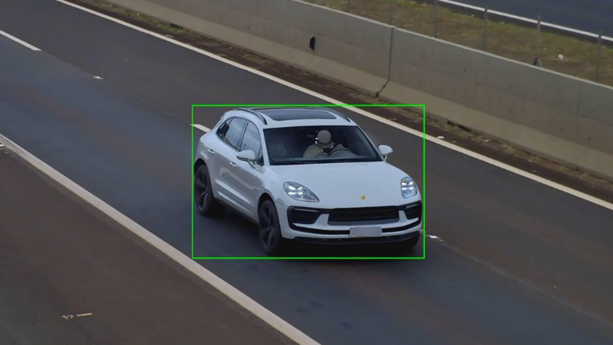 Image for Câmeras com inteligência artificial já reduzem 22% dos acidentes em trecho de rodovia em SP